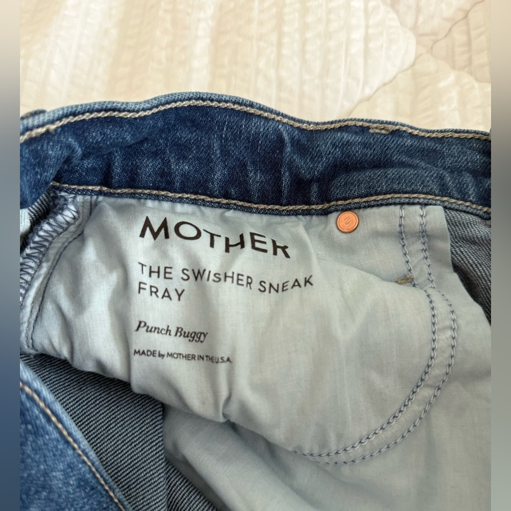 MOTHER The Swisher Sneak Fray Jeans - 27 - Picture 8 of 11